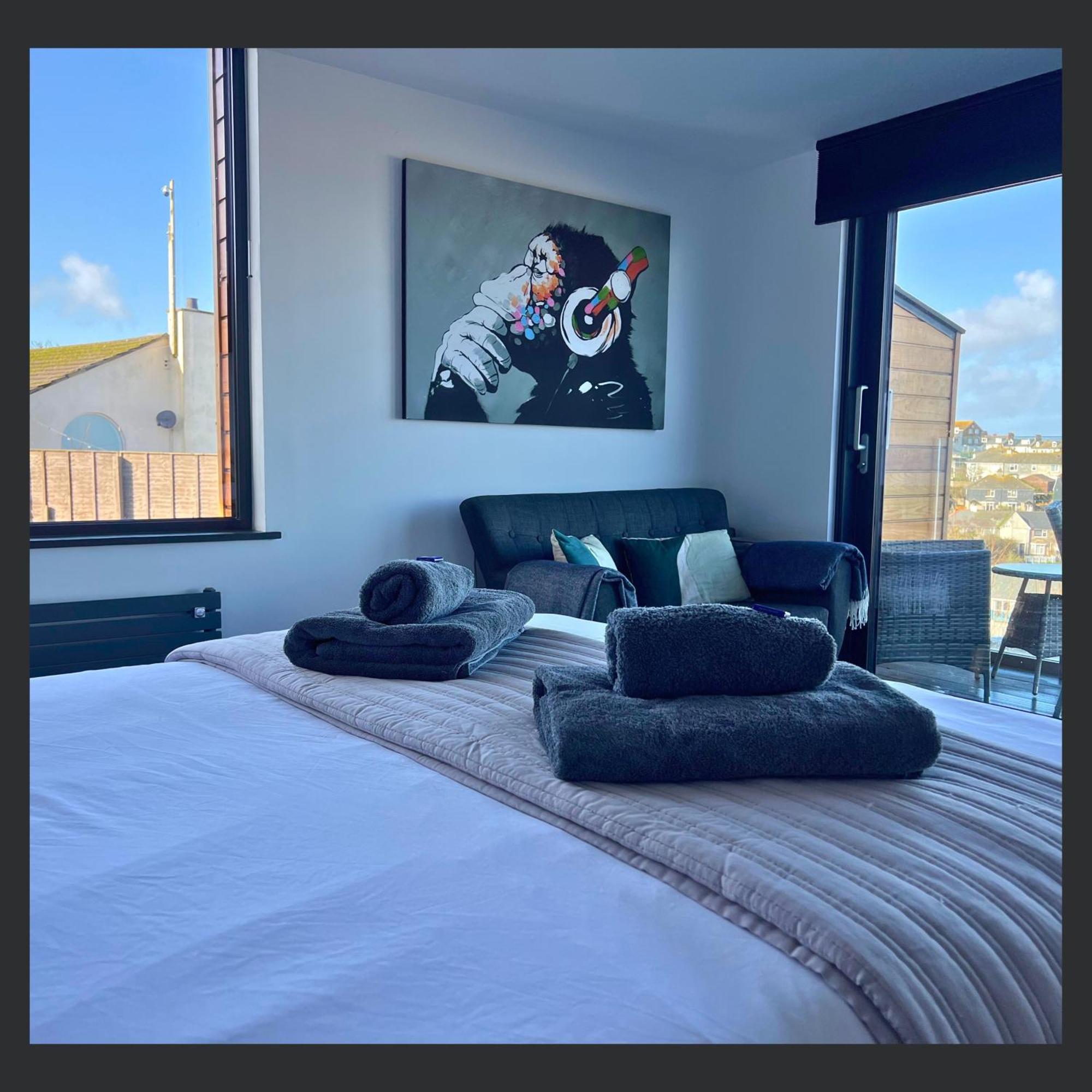 Uno St Ives - Luxury Serviced Accommodation Екстериор снимка