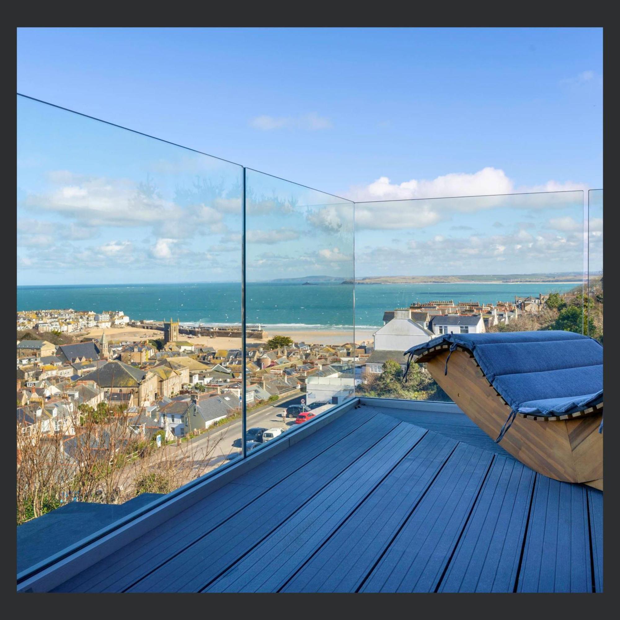 Uno St Ives - Luxury Serviced Accommodation Екстериор снимка
