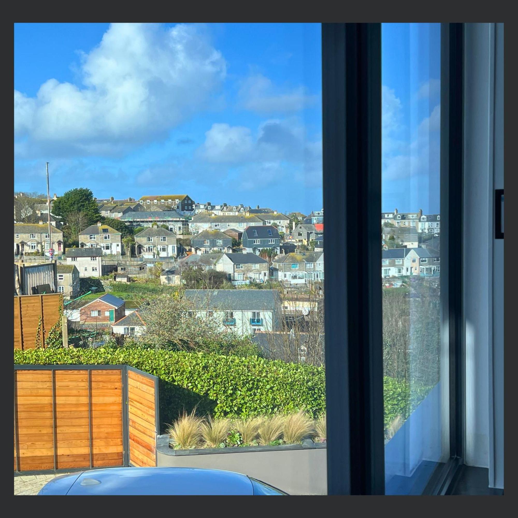 Uno St Ives - Luxury Serviced Accommodation Екстериор снимка