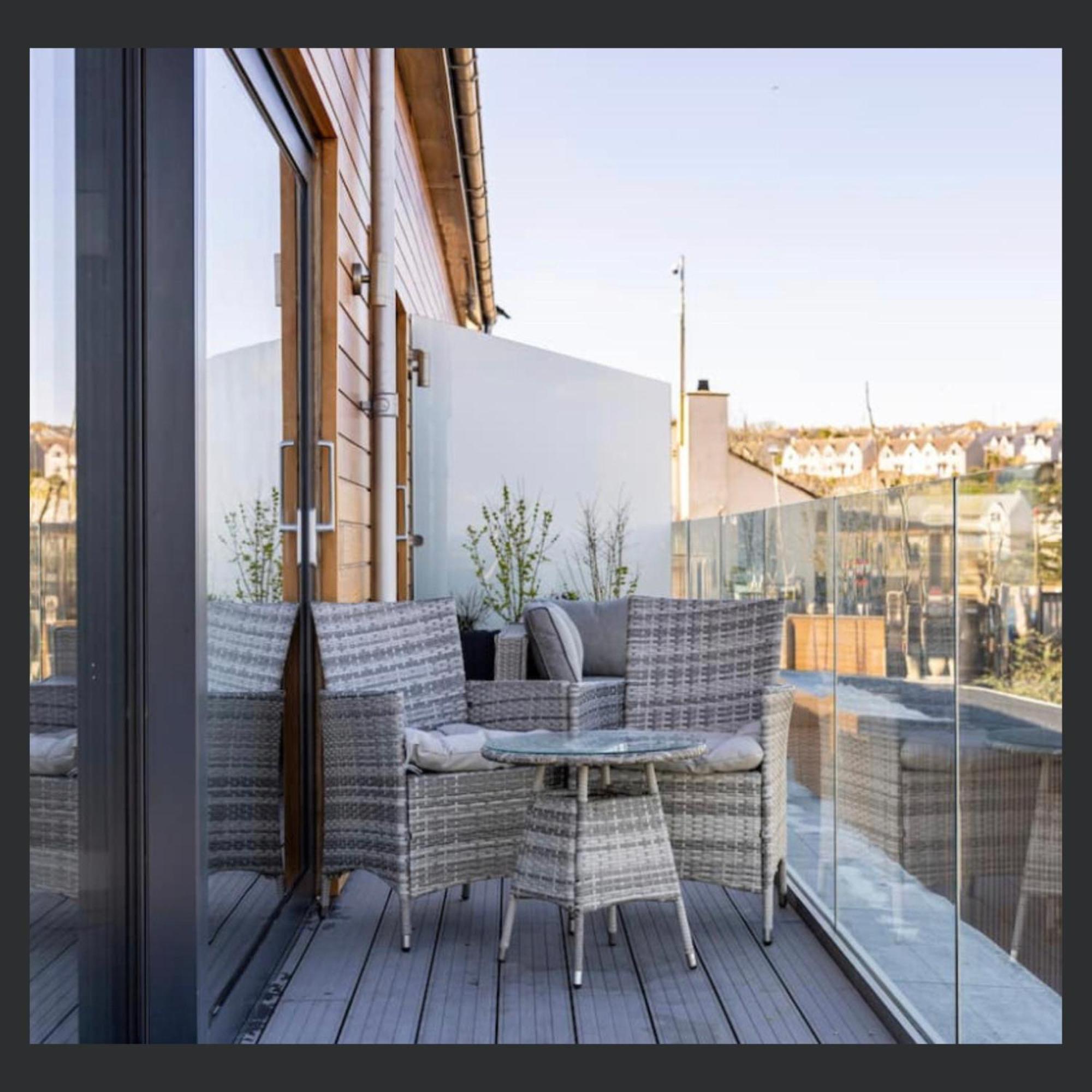 Uno St Ives - Luxury Serviced Accommodation Екстериор снимка